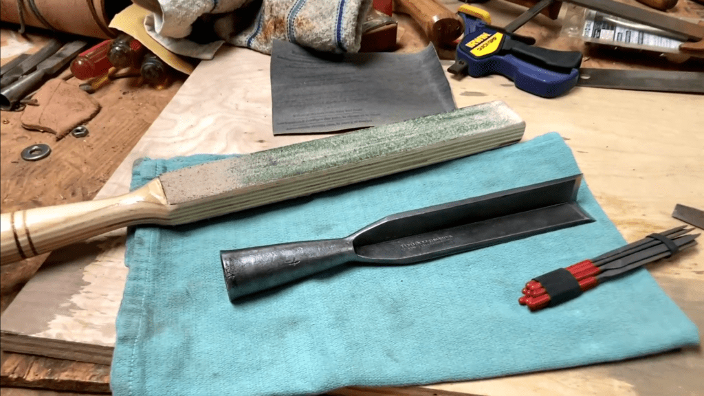 Corner Chisels Corner Chisel - L shape blade at 90 degree